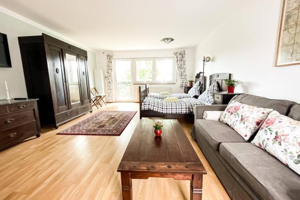 Apartment Am Auensee Mit Grosser Terrasse & Privat-Parkplatz Leipzig Eksteriør billede